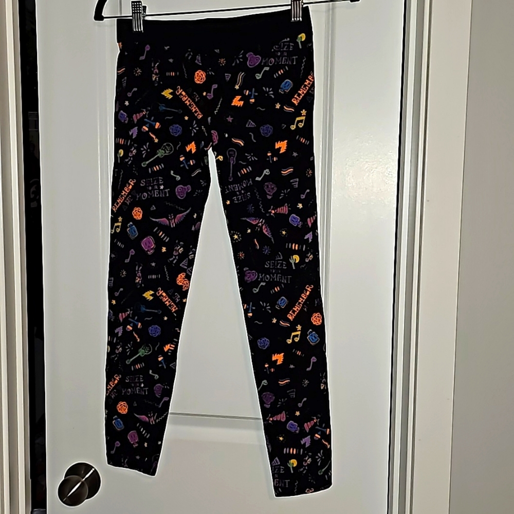 D-Signed Disney Coco Remember Me/ Seize your moment Girls Leggings VGUC